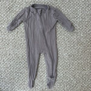 Kyte BABY Dark Gray Infant Pajama Footies NB newborn